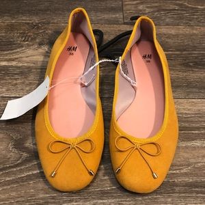 H&M Mustard Yellow Ballet Flats Size 7 BRAND NEW🆕